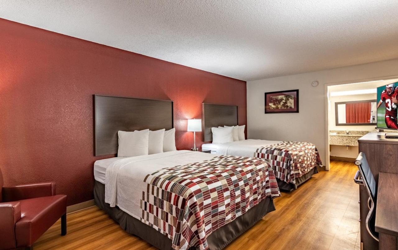 Red Roof Inn Forsyth Exterior photo