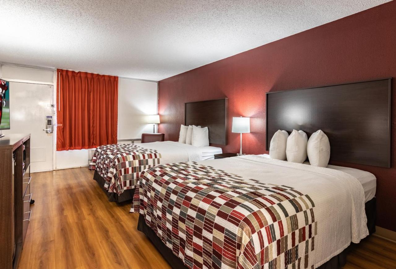 Red Roof Inn Forsyth Exterior photo