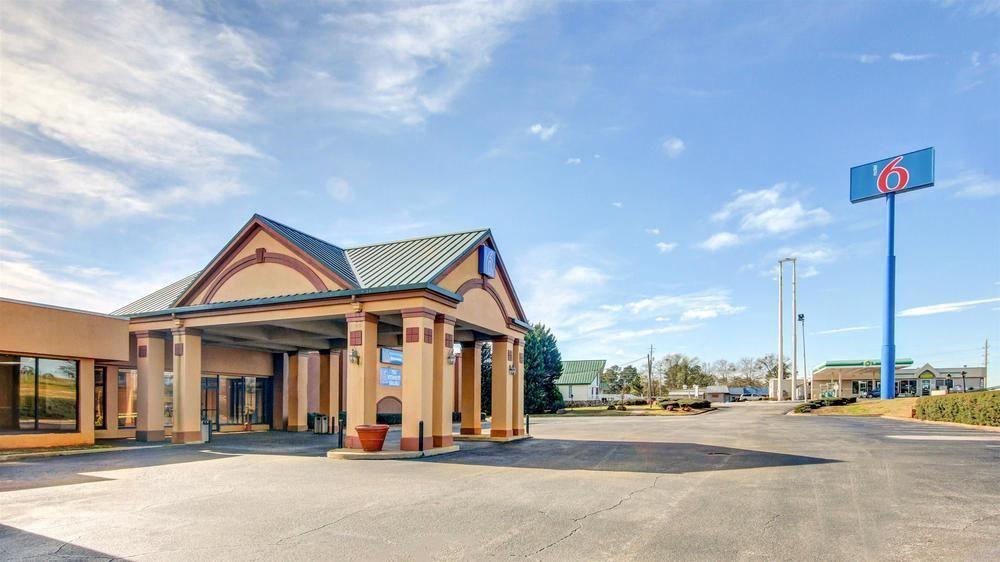 Red Roof Inn Forsyth Exterior photo